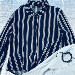 Women’s navy blue button up.